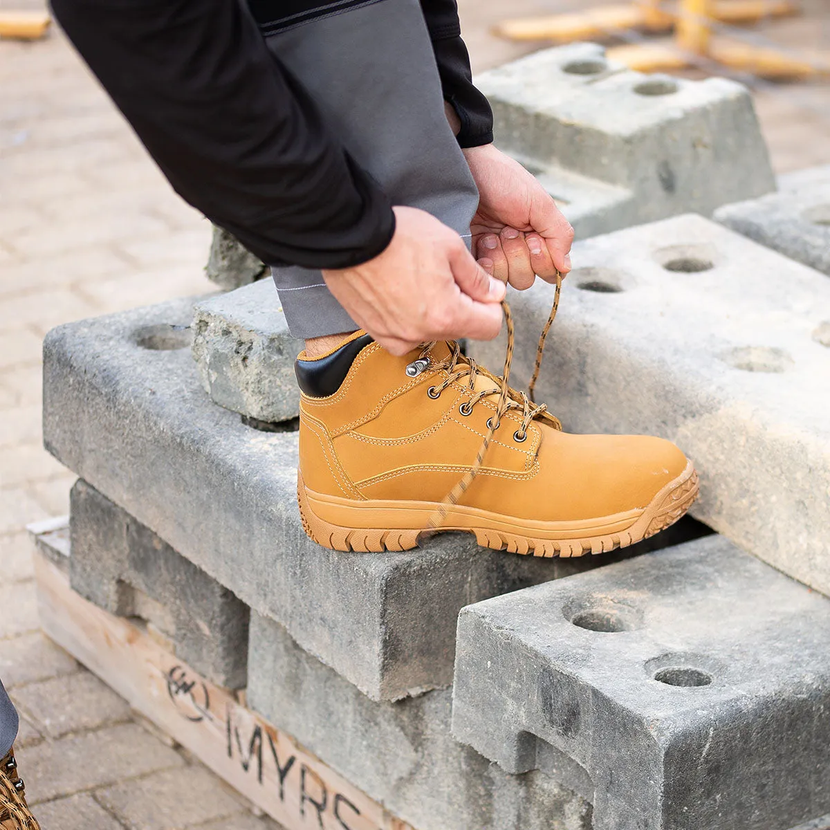 Ryder Mens Wide-Fit Tan Brown Safety Boots